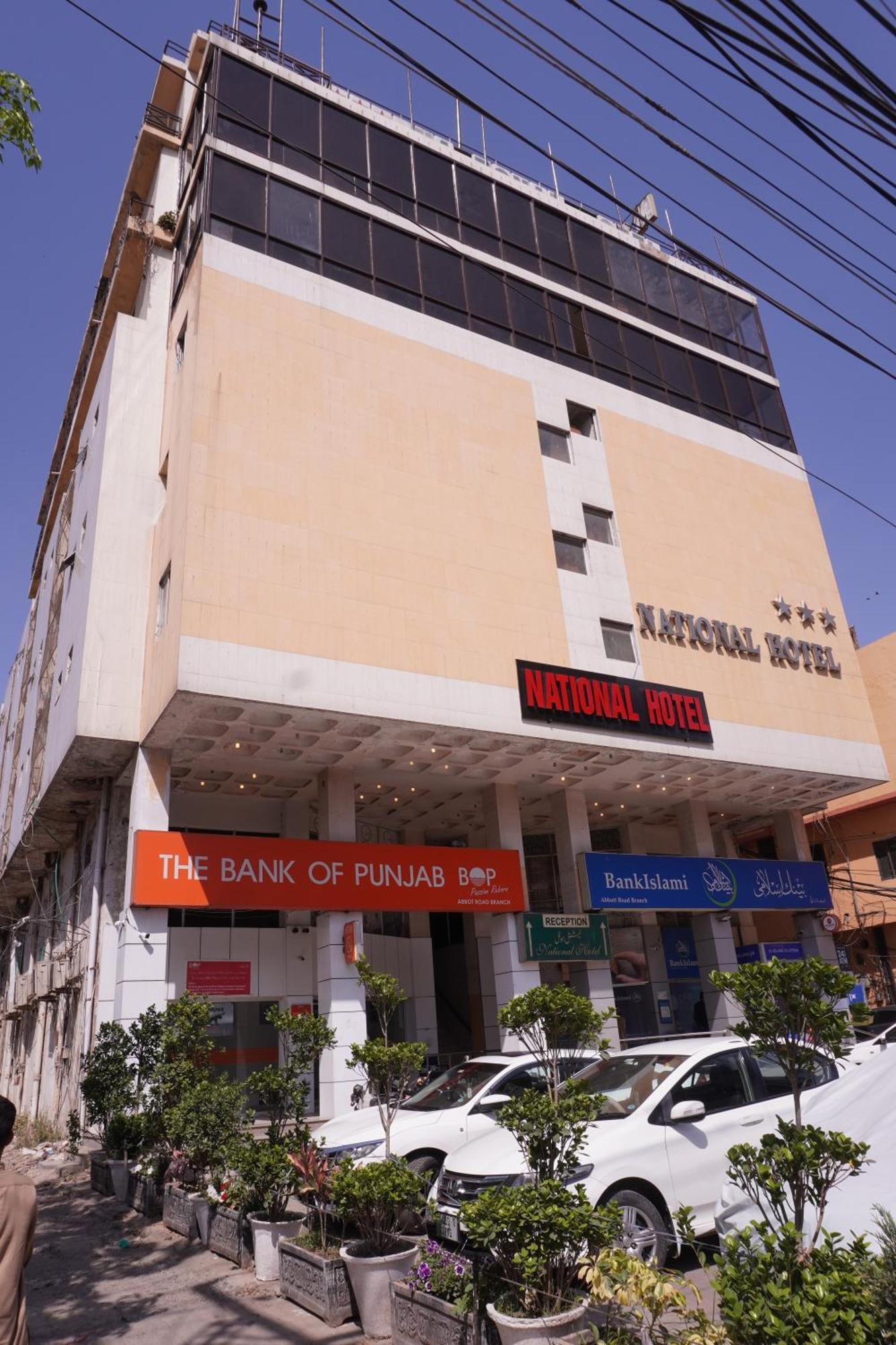 National Hotel Lahore Exterior photo