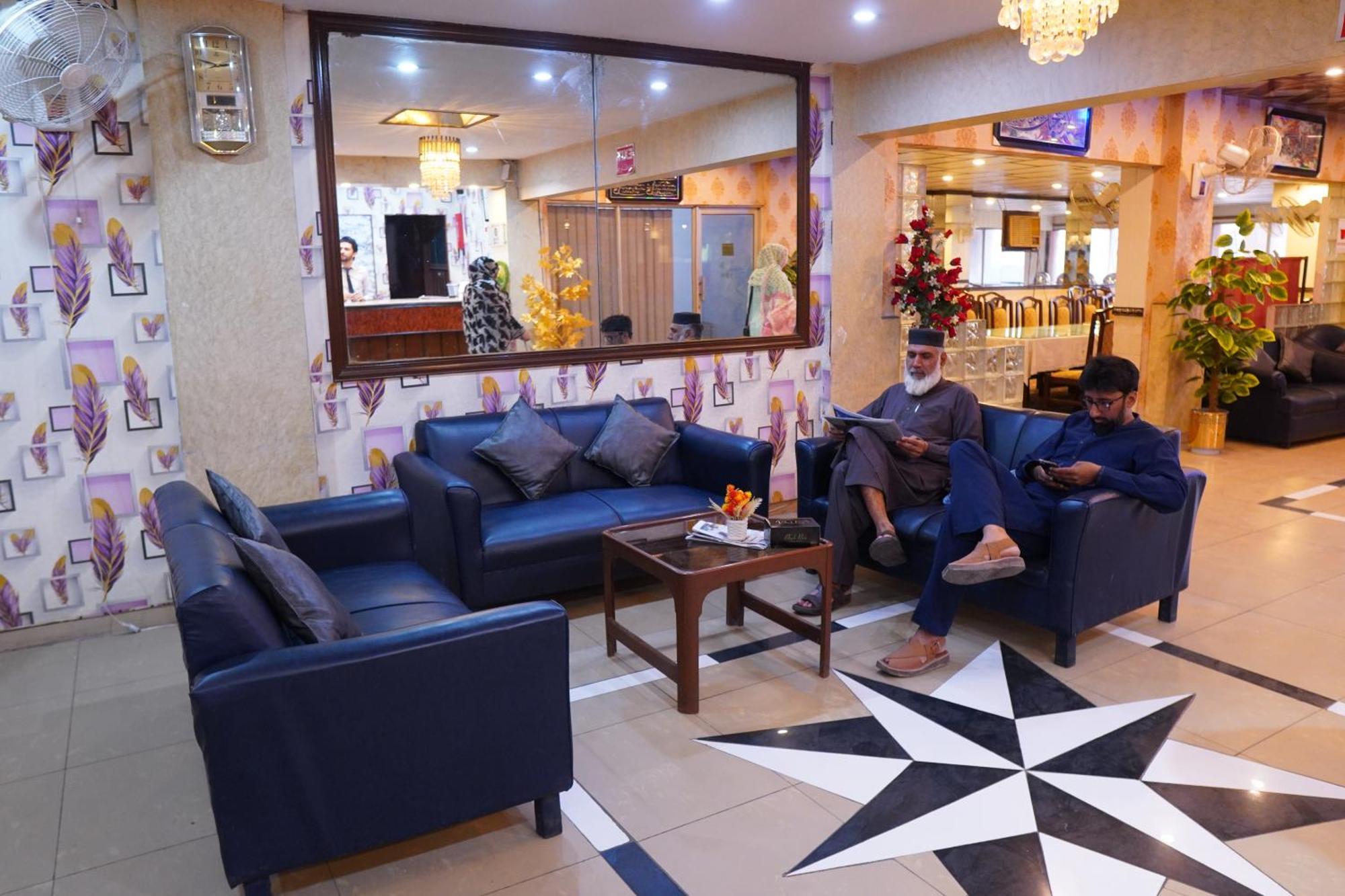 National Hotel Lahore Exterior photo